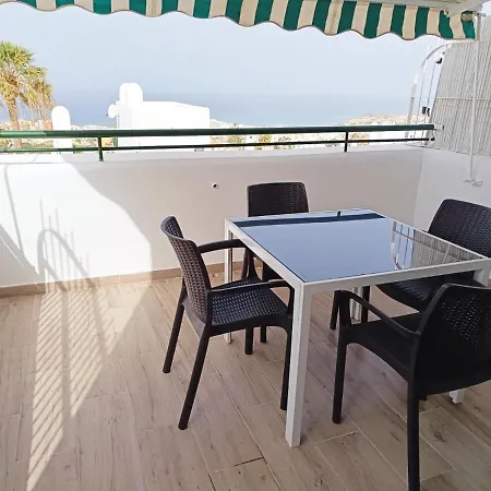 Lägenhet Birgitt En Aloha Garden Con Vista Mar Y Piscina