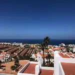 Birgitt En Aloha Garden Con Vista Mar Y Piscina